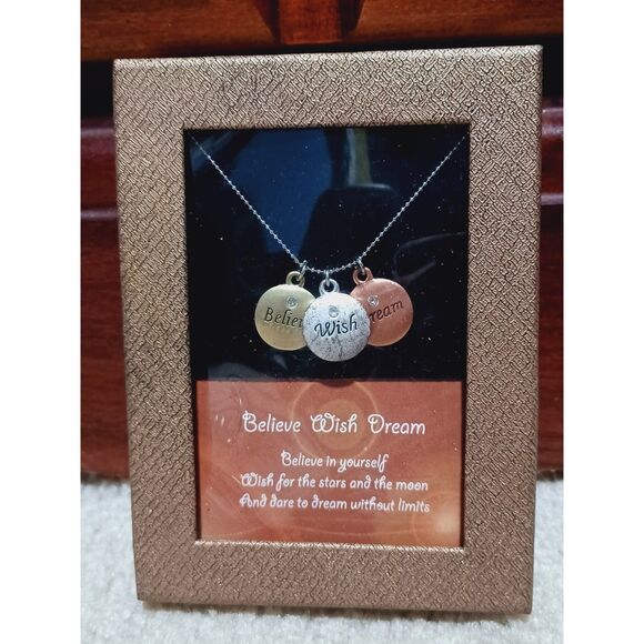 Mevoi Jewelry - MEVOI Tricolor 'Believe, Wish, Dream' Charm Pendants Chain Necklace, 16"